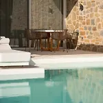 Apartment Hills 8