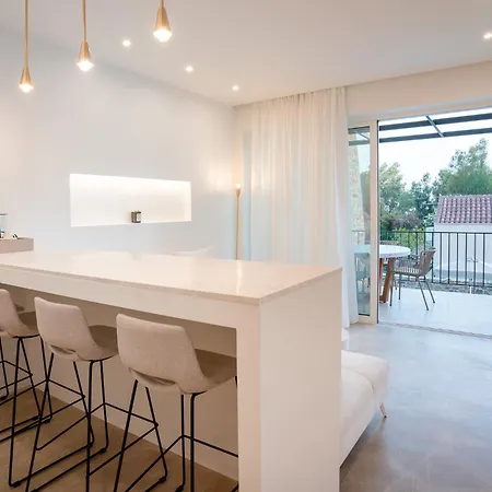 Apartment Hills 8 *