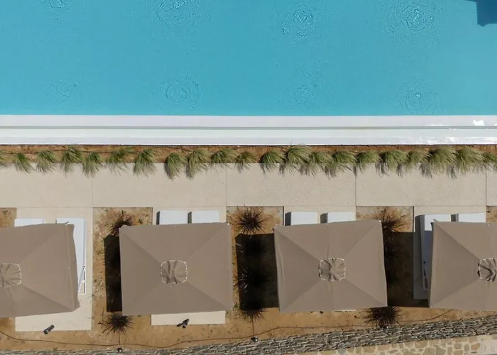 Hills 8 Γιάλοβα